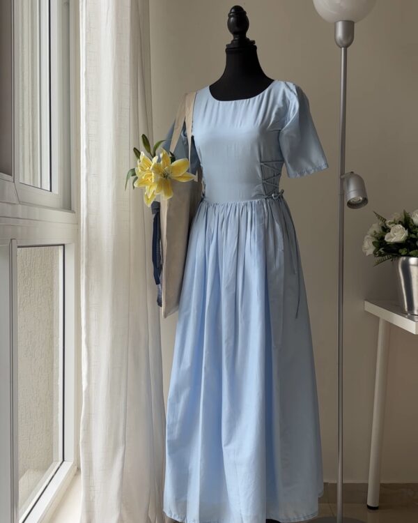 Evira Dress